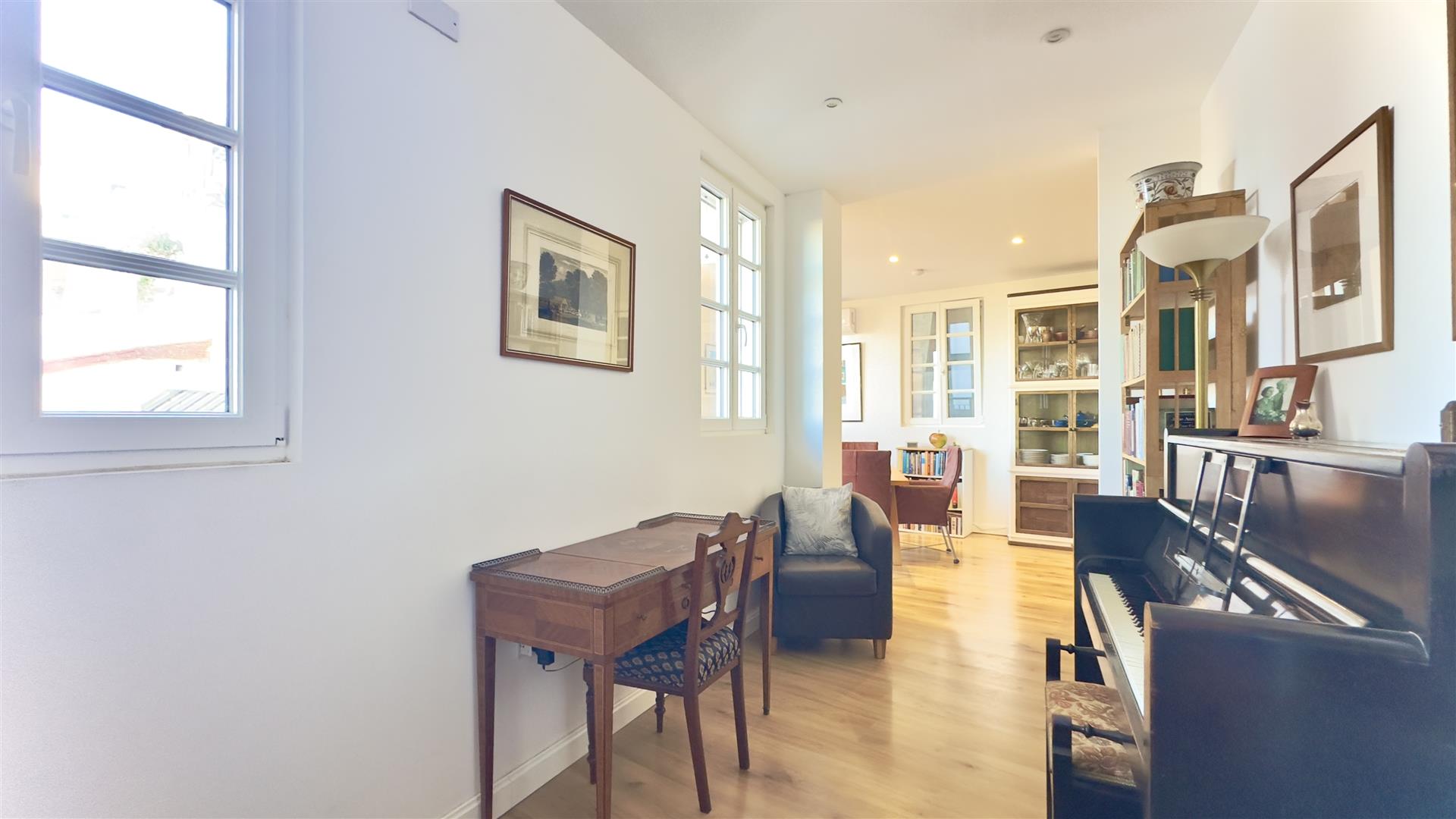 Image of Apartment - 3 Bedrooms - 2 Bathrooms for Sale in Upper Town-Gibraltar, Image 4